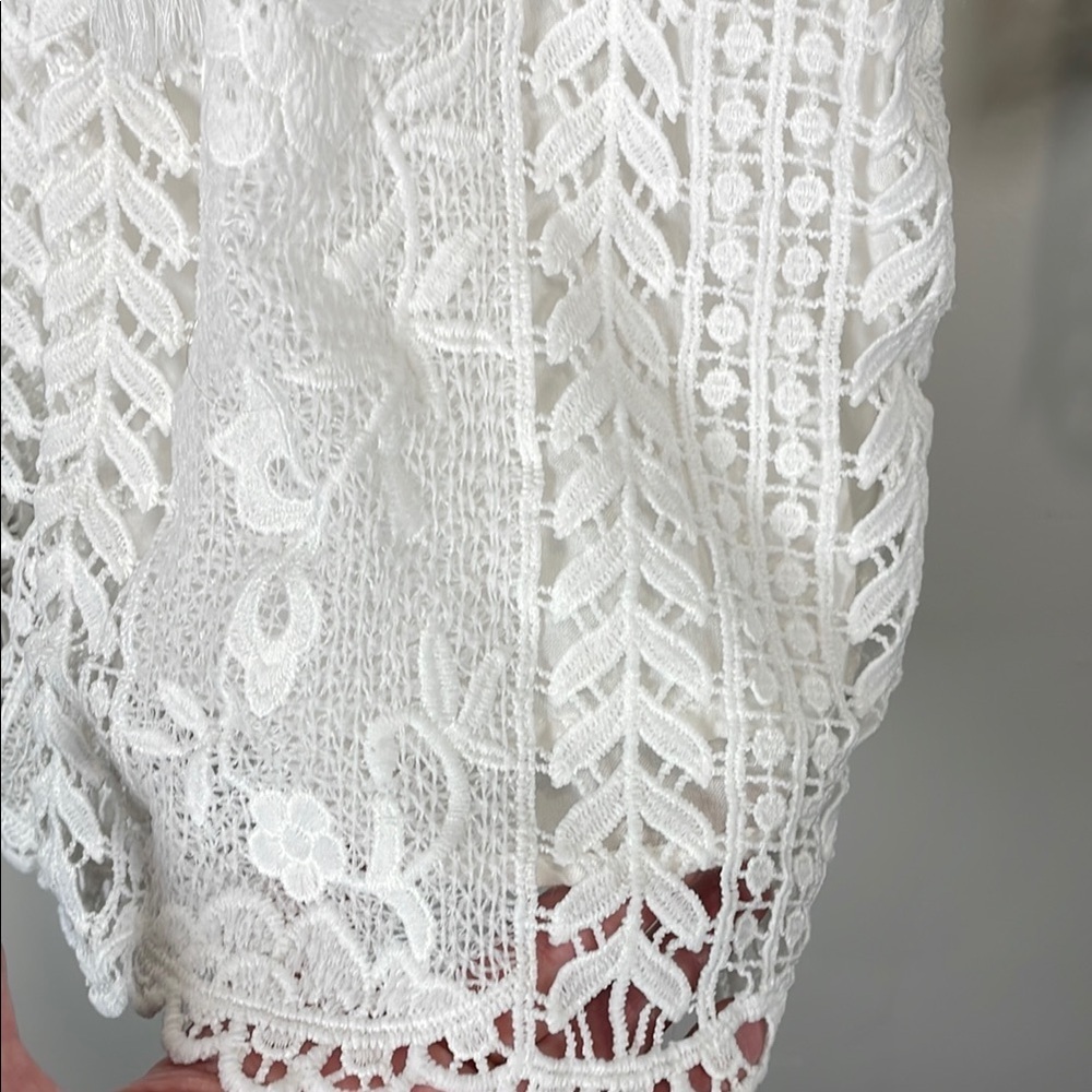 Gianni Bini White Lace Romper XS Boho Festival Bridal Shower Graduation Vacation - Picture 10 of 16